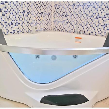 ボボ・ディウラッソOasis Lawafossiアパートメント エクステリア 写真